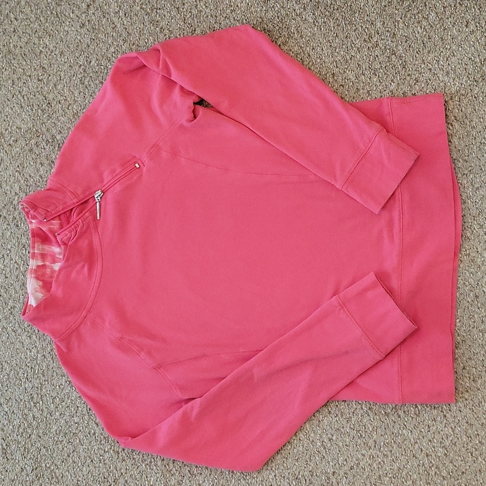 Long-sleeved top